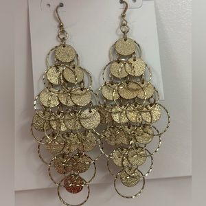 💥3/$15💥 Dangle circles chandelier earrings